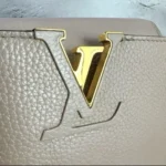 Louis Vuitton Capucines MM Handbag Taurillon Leather LV Beige Authentic